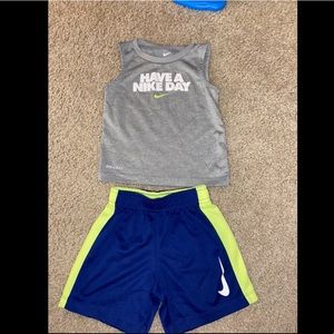 Nike Toddler Boy athletic outfit